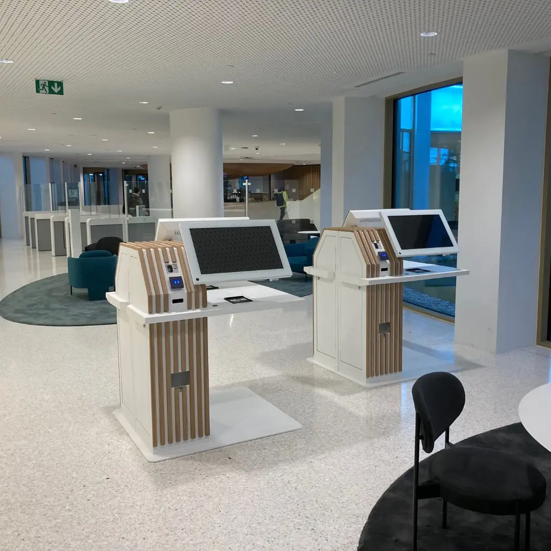 Custom sign-in kiosk BNP Paribas Prestop