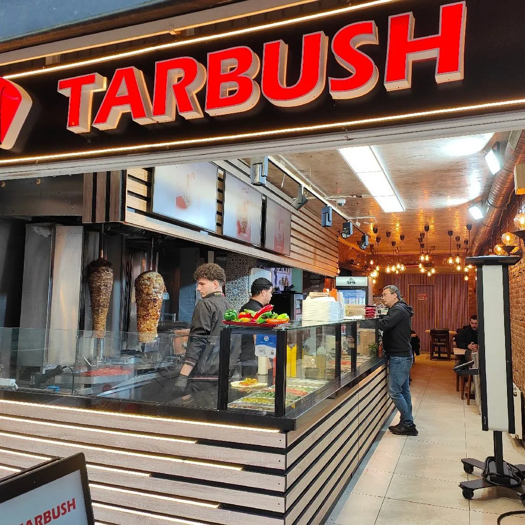 Tarbush shop digital signage prestop