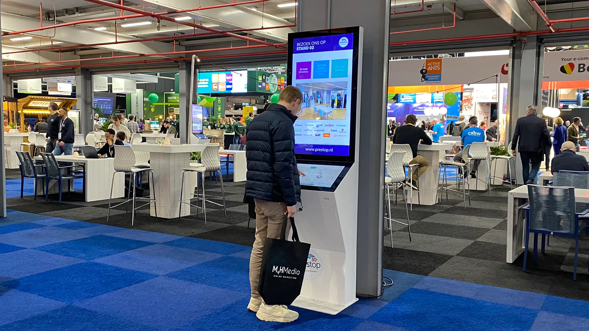 video Prestop wayfinding kiosk at the trade show