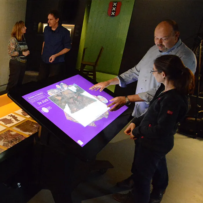 museum touch table with omnitapps kaap skil