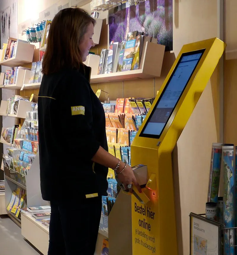 Omnichannel shop-in-shop ordering kiosk ANWB