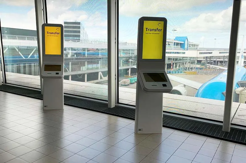 Contactless Schiphol Short Connection Pass kiosk