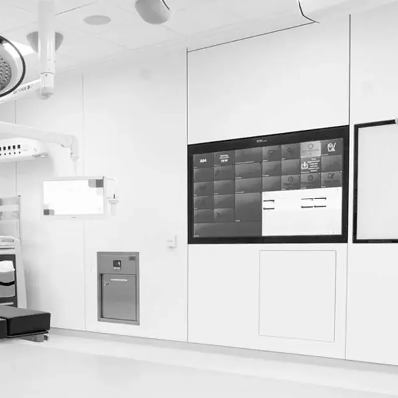 Built-in touchscreen operation room