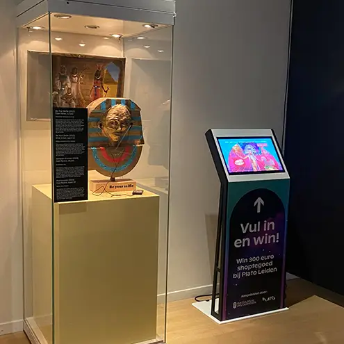National Museum of Antiquities deploys kiosks with Omnitapps for giveaways