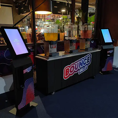 Bounce Valley Aalsmeer introduces new self-service kiosks for snacks and fries