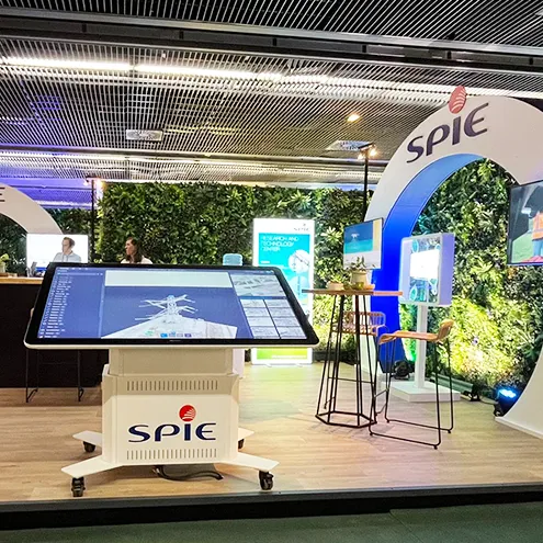 SPIE's touch table: Versatile use with Omnitapps