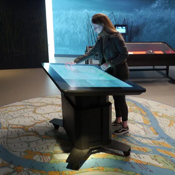 Enhance the museum experience with a Prestop touch table with Omnitapps software