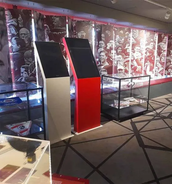 Feyenoord Museum has temporary loan kiosks until new model