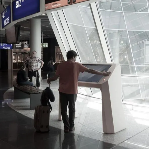 Three advantages of large format kiosks