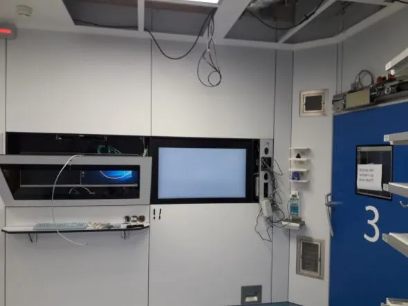 Built-in touch screens for Operation Rooms
