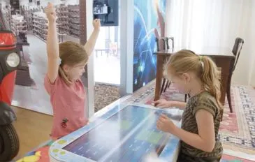 Kids Touch Table 32" 